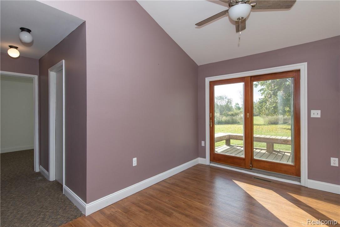 7334 East Potter Road Davison, MI 48423 - Photo 33 of 57 BreakfastNook2.jpg