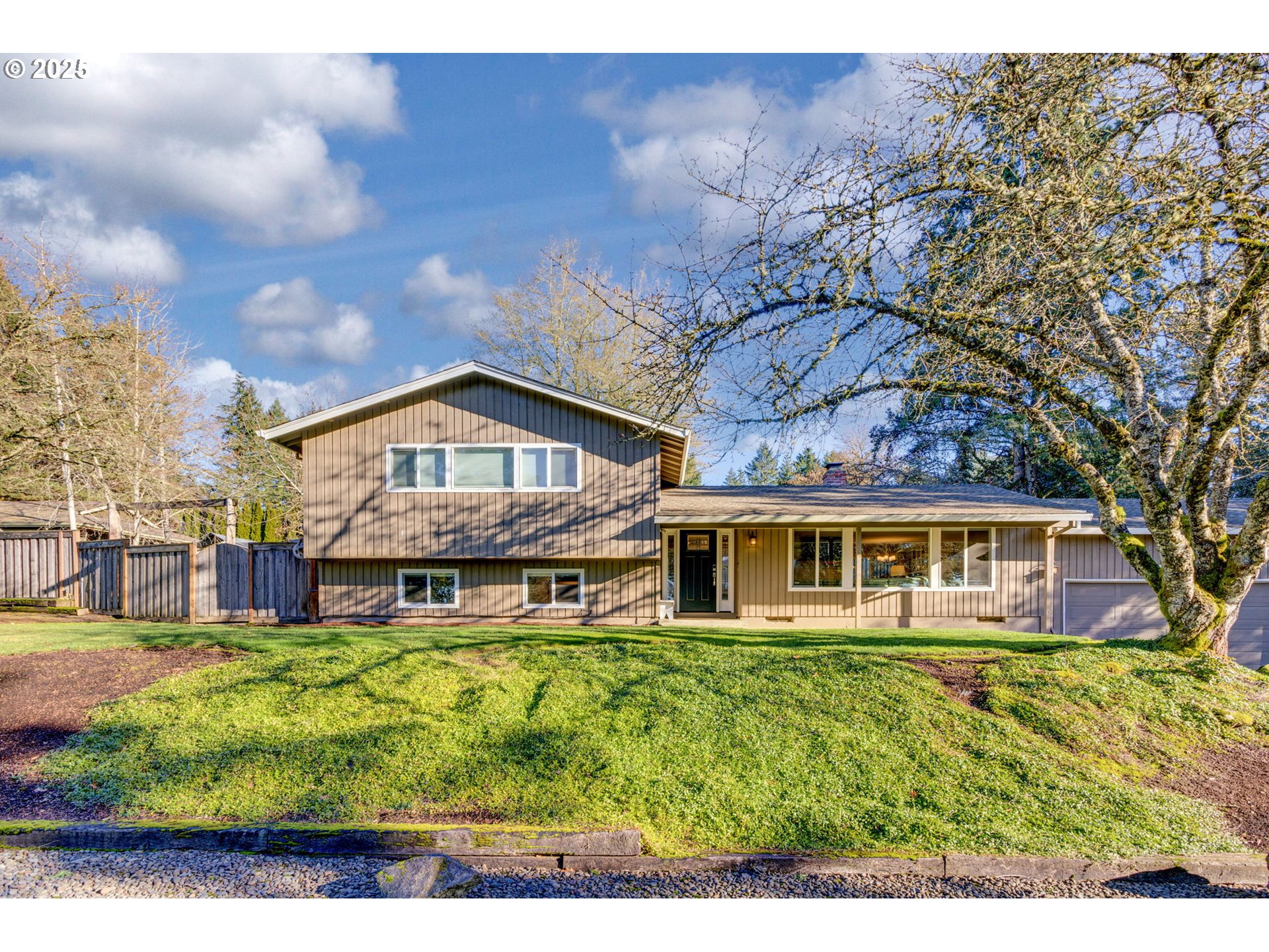 15935 Southwest Bull Mountain Road Portland, OR 97224 - Photo 1 of 43 Gallery Image 1