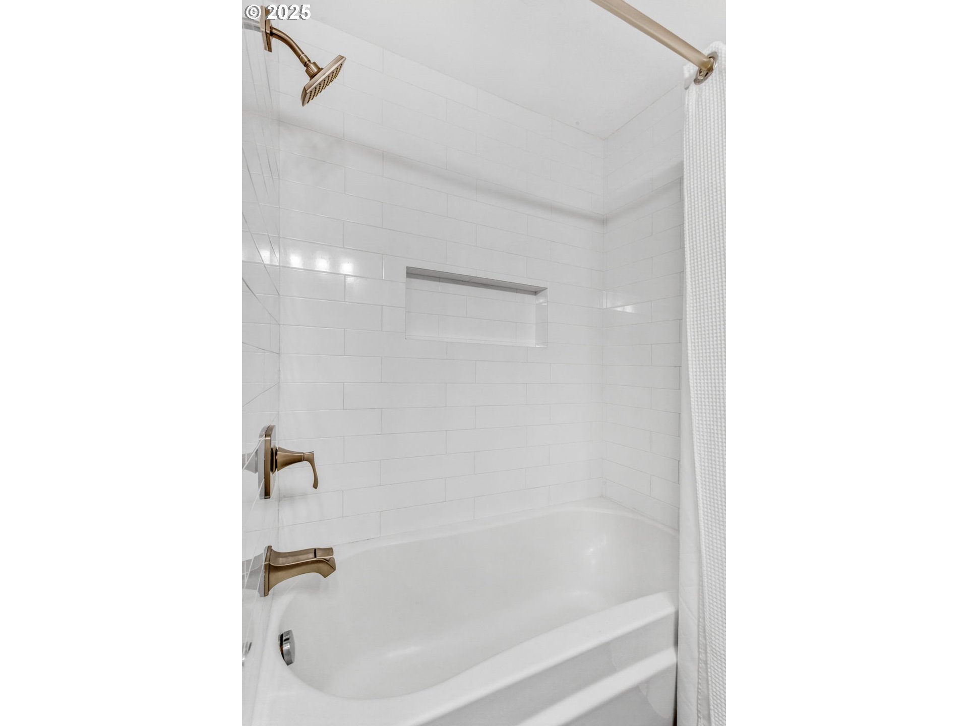 15935 Southwest Bull Mountain Road Portland, OR 97224 - Photo 27 of 43 Gallery Image 27