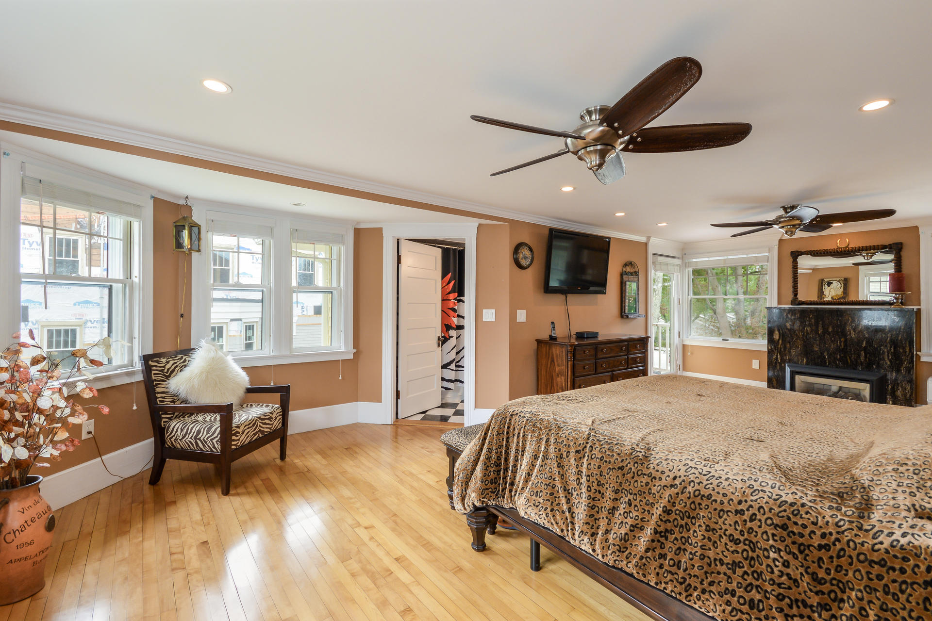 128 High Street Wareham, MA 02571 - Photo 11 of 31 016-photo-master-bedroom-6336939