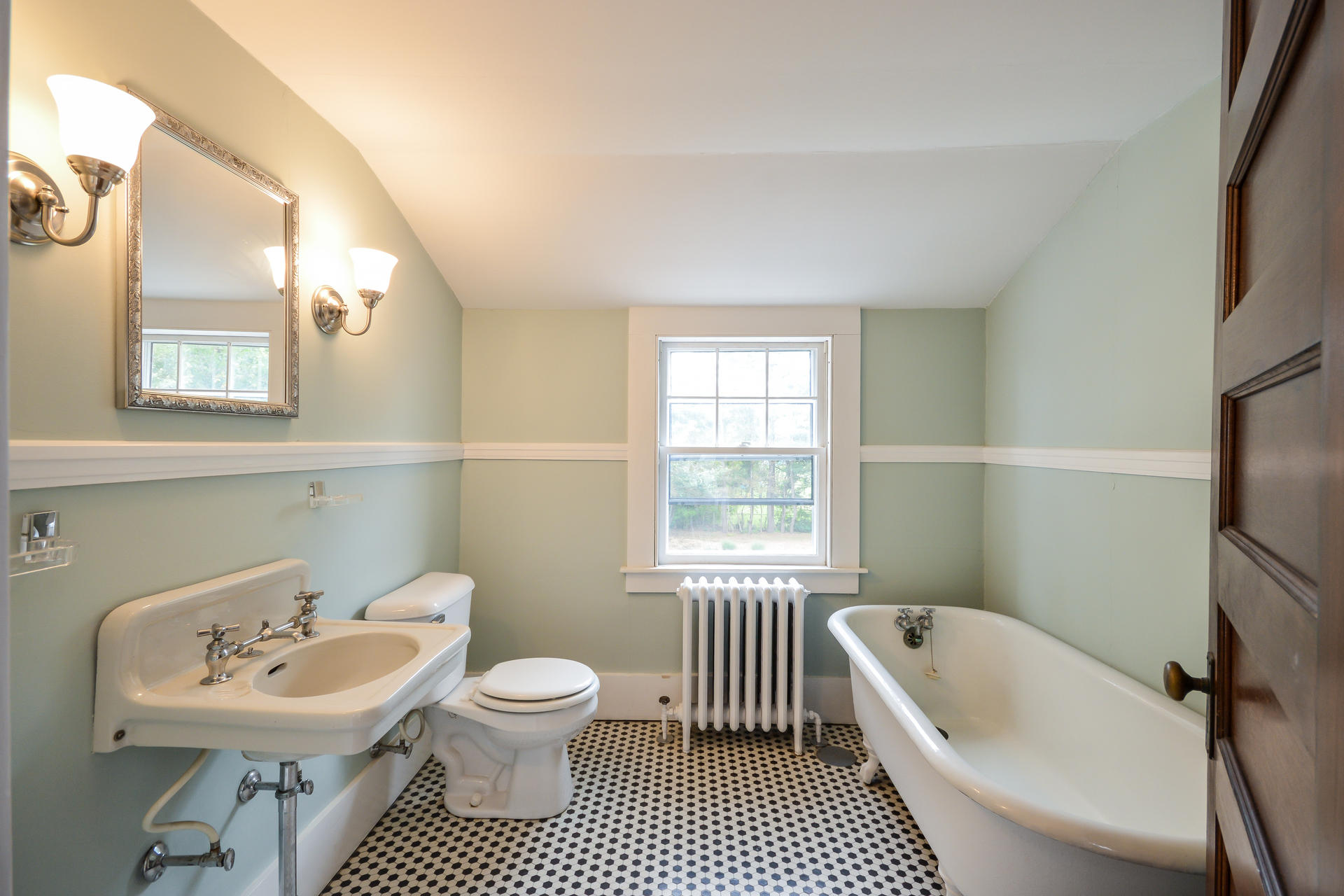 128 High Street Wareham, MA 02571 - Photo 20 of 31 032-photo-bathroom-6336949