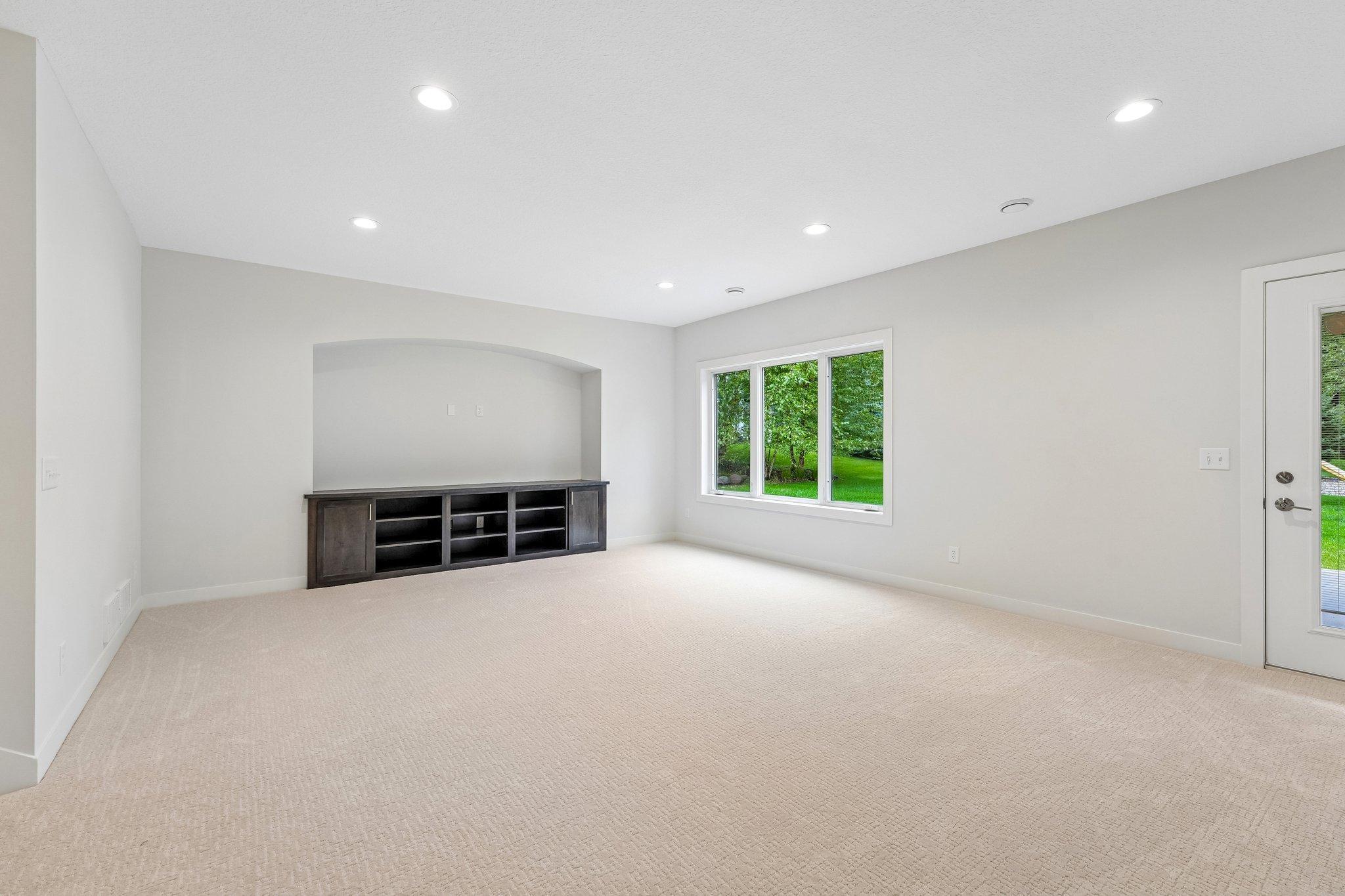 325 County B Road West Roseville, MN 55113 - Photo 43 of 73 Gallery Image 43
