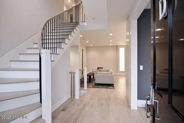 $11,500 | 38 St Roch Avenue, Unit B, Greenwich, CT 06830