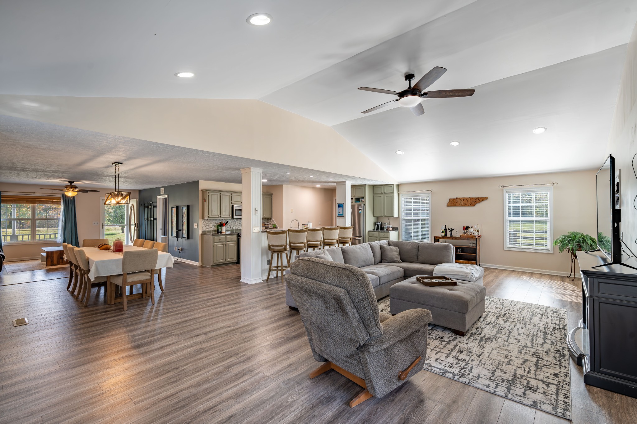 3053 Academy Road Portland, TN 37148 - Photo 28 of 45 a living room with furniture