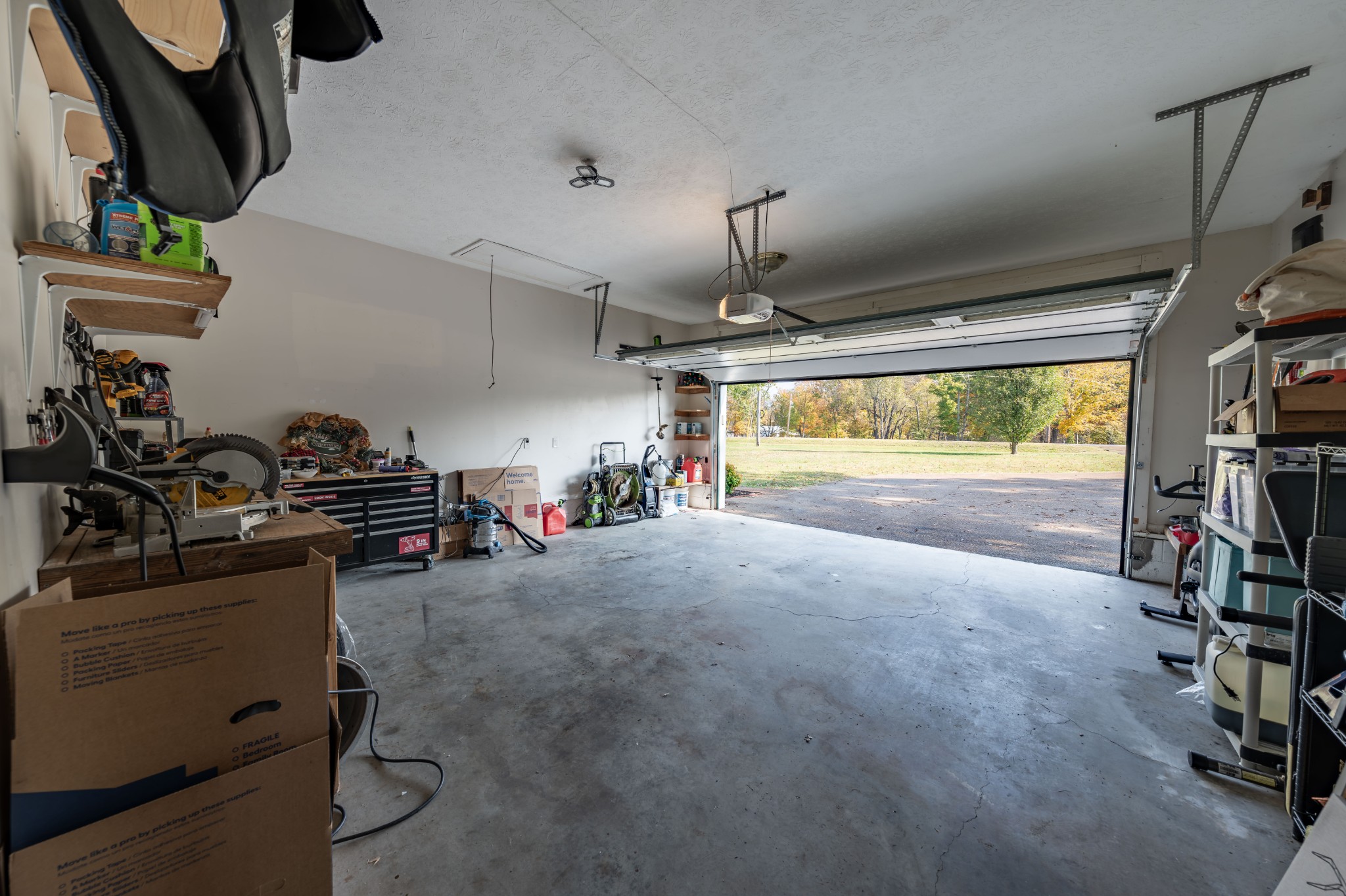 3053 Academy Road Portland, TN 37148 - Photo 44 of 45 a view of a room with gym equipment
