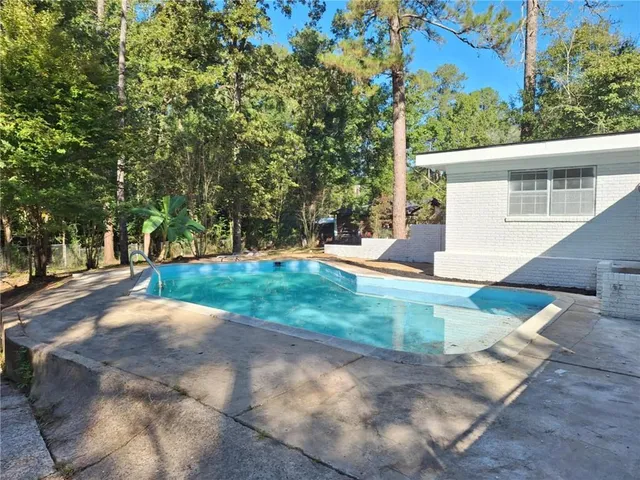 $275,500 | 567 Edgewood Drive, Pineville, LA 71360