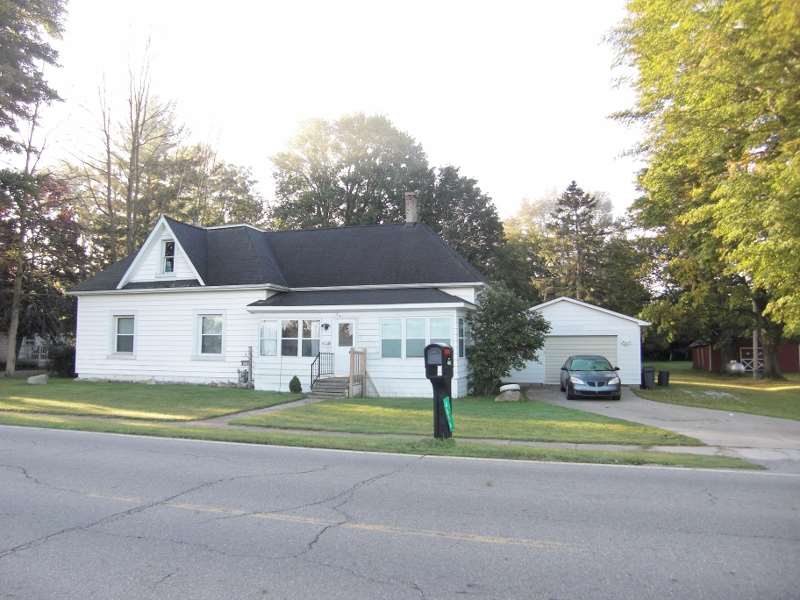 4616 Main Street Applegate, MI 48401 - Photo 13 of 13 31171720-12.JPG