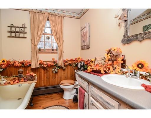 152 Barker Hill Road Townsend, MA 01469 - Photo 11 of 25 Gallery Image 11