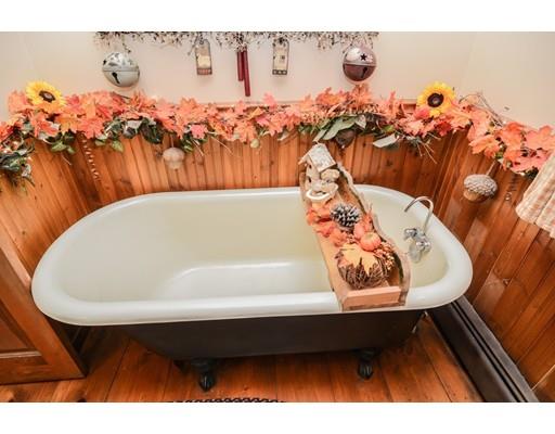 152 Barker Hill Road Townsend, MA 01469 - Photo 12 of 25 Gallery Image 12