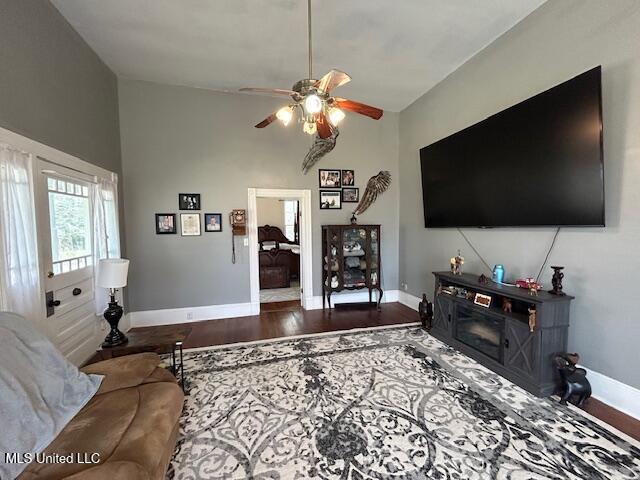 588 Union Street Gloster, MS 39638 - Photo 4 of 44 IMG_3262