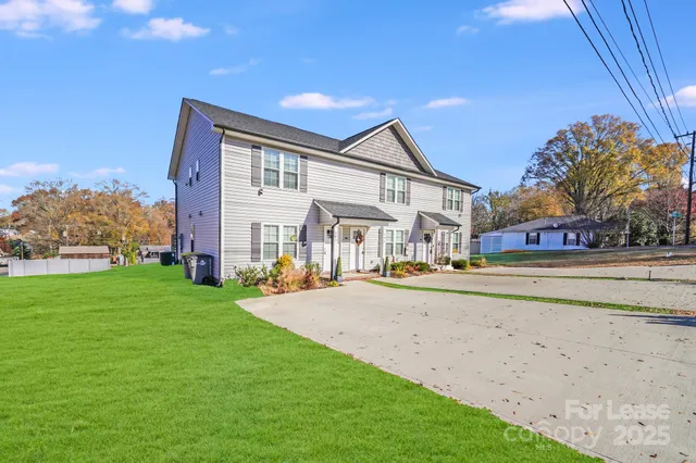 $1,800 | 604 West 8th Street, Kannapolis, NC 28081