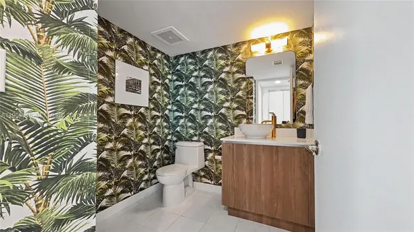 $4,850 | 665 Northeast 25th Street, Unit 2102, Miami, FL 33137