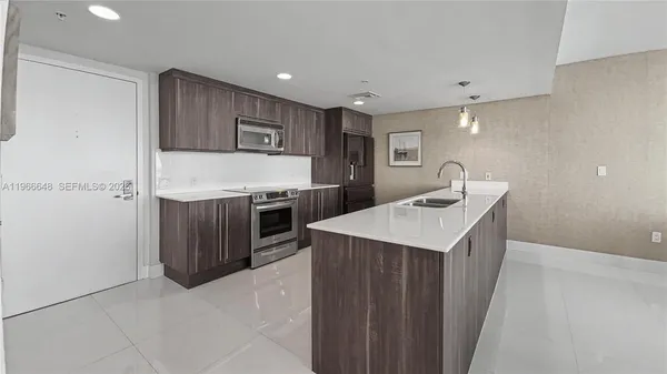 $4,850 | 665 Northeast 25th Street, Unit 2102, Miami, FL 33137