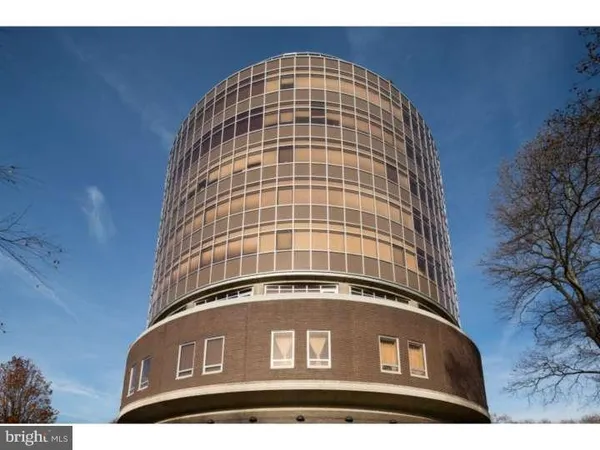 $3,495 | 201-1 North 8th Street, Unit 109, Philadelphia, PA 19106