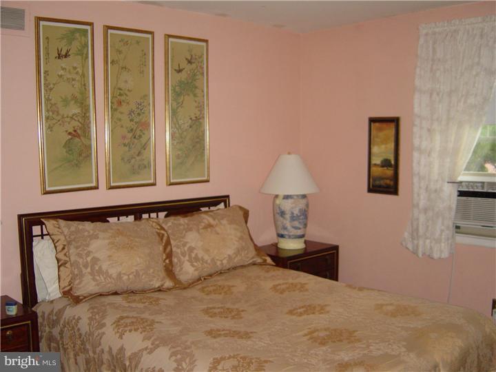 15115 Ina Drive Philadelphia, PA 19116 - Photo 14 of 21 Gallery Image 14