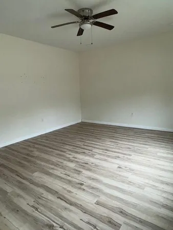 $1,895 | 1217 West 11th Avenue, Corsicana, TX 75110