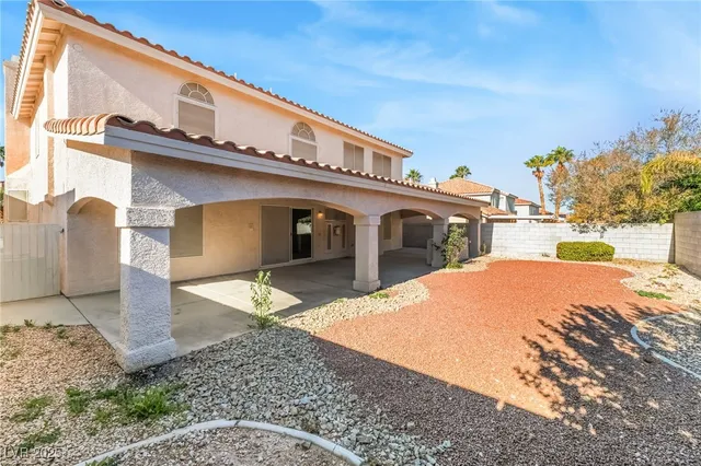 $2,795 | 9796 Raven Wing Canyon Court, Las Vegas, NV 89183