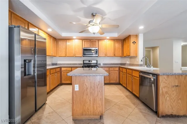 $2,795 | 9796 Raven Wing Canyon Court, Las Vegas, NV 89183