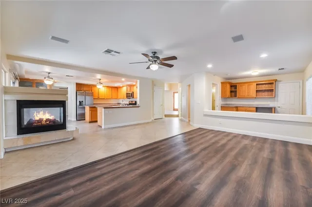 $2,795 | 9796 Raven Wing Canyon Court, Las Vegas, NV 89183