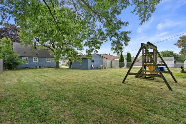 $299,900 | 4561 South Kansas Avenue, St. Francis, WI 53235