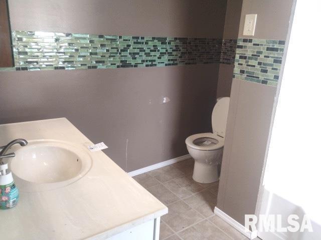 1916 Ames Road Red Bud, IL 62278 - Photo 9 of 14