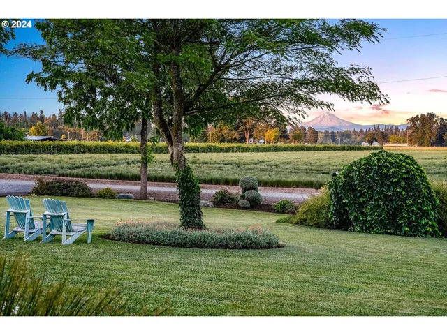 $1,725,000 | 17765 Monnier Road Northeast, Hubbard, OR 97032