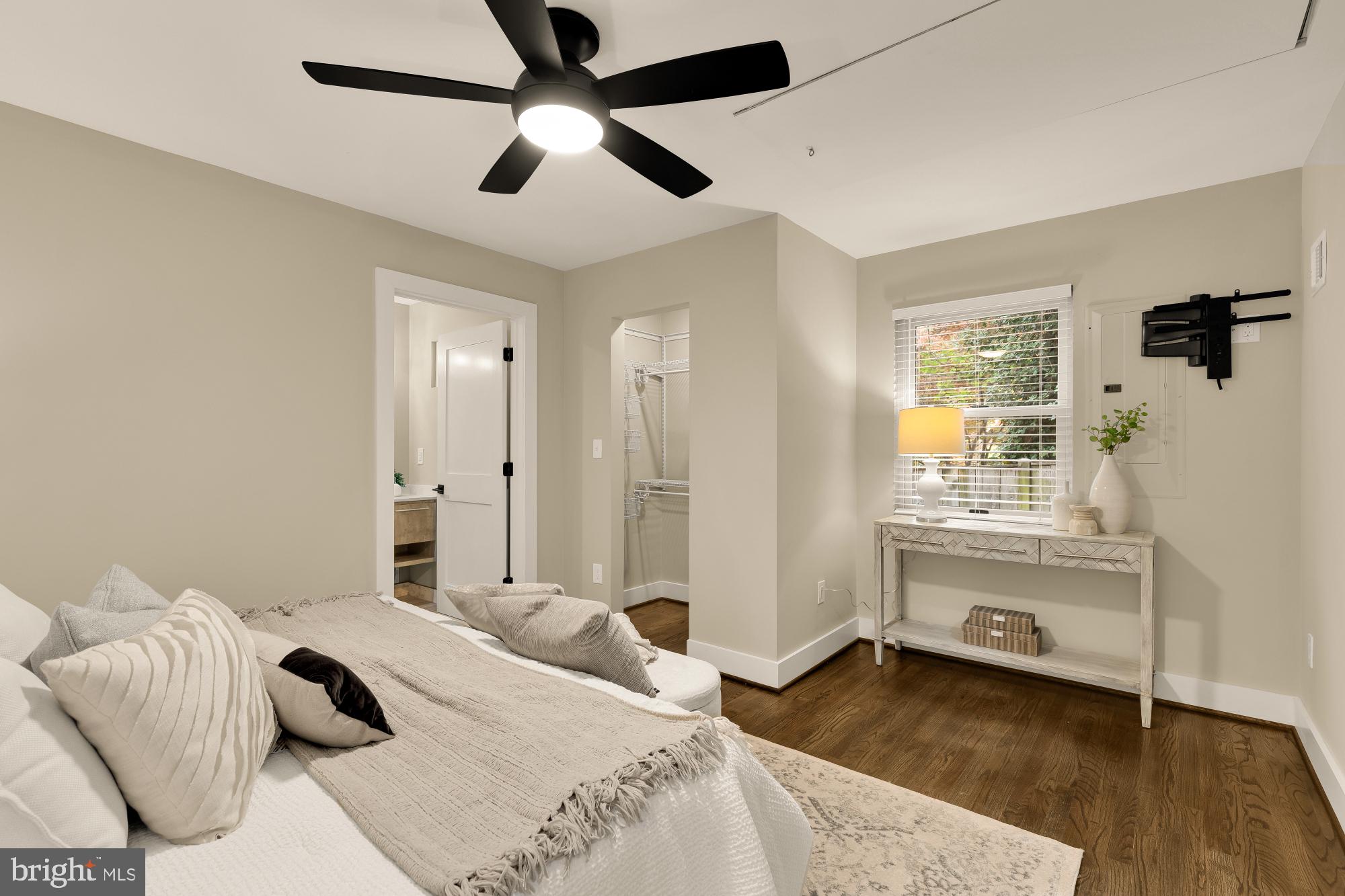 4000 Roberts Road Fairfax, VA 22032 - Photo 24 of 43