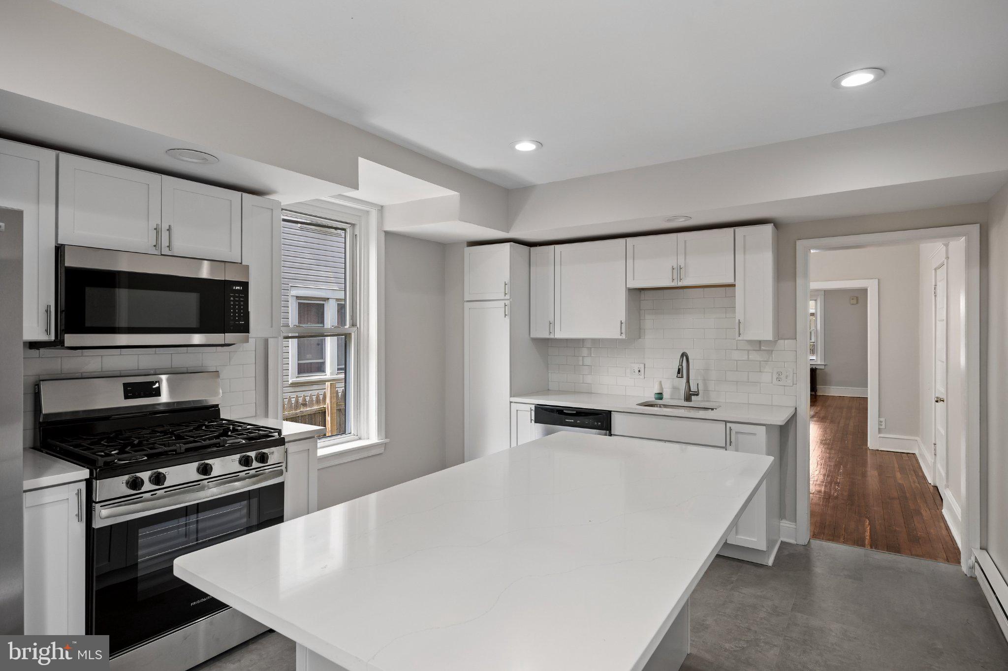 43 East 24th Street Chester, PA 19013 - Photo 1 of 39
