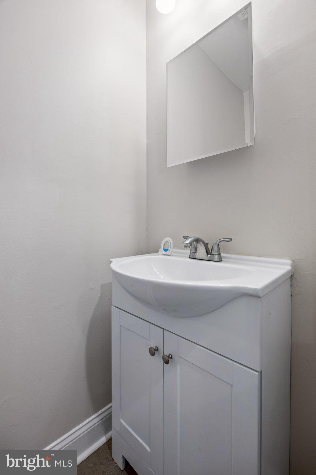 43 East 24th Street Chester, PA 19013 - Photo 15 of 39