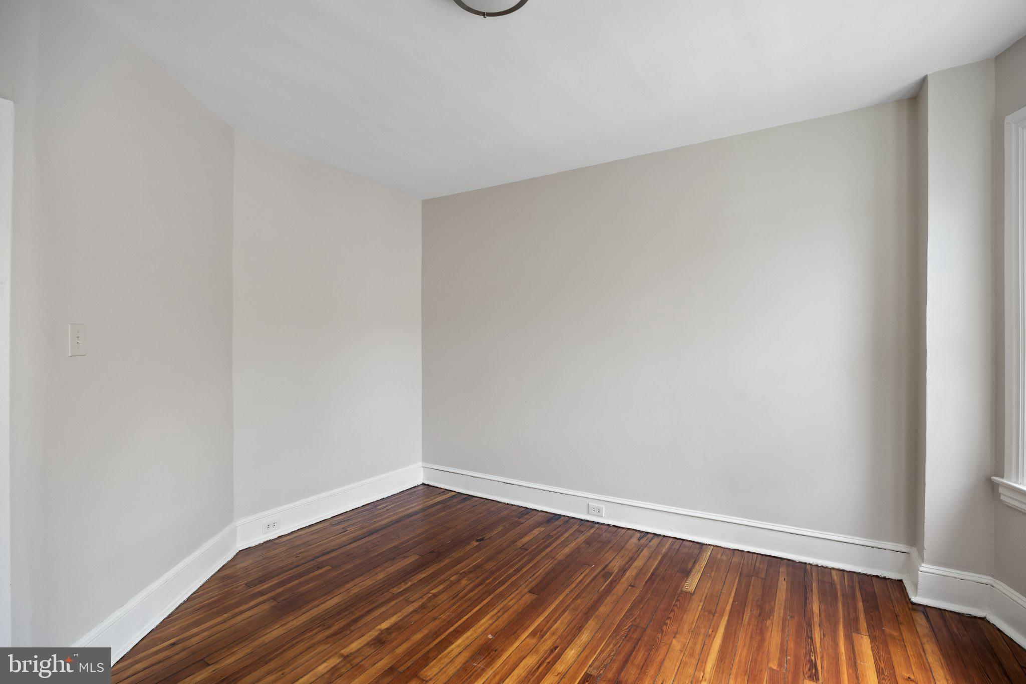 43 East 24th Street Chester, PA 19013 - Photo 23 of 39