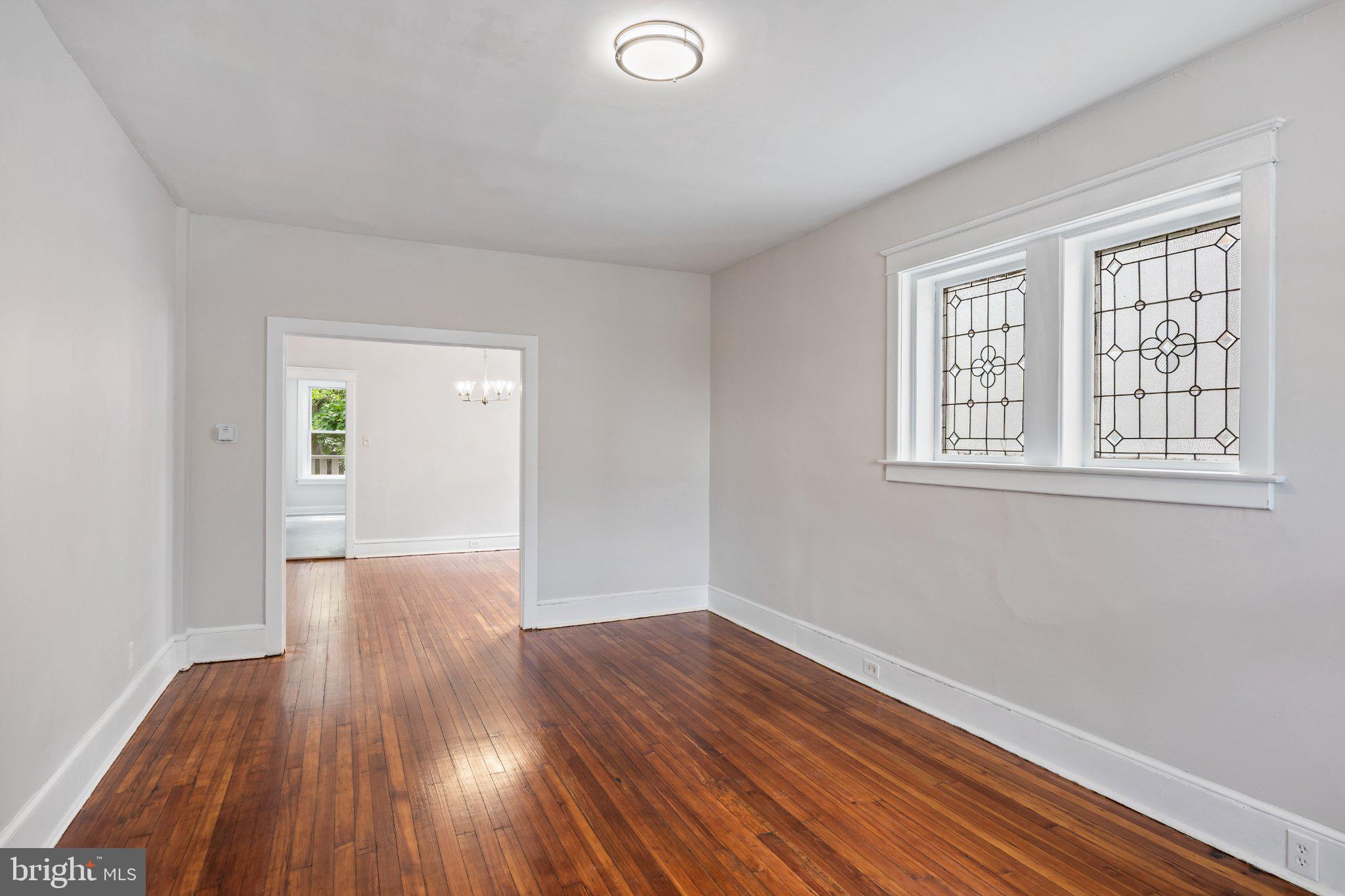 43 East 24th Street Chester, PA 19013 - Photo 5 of 39
