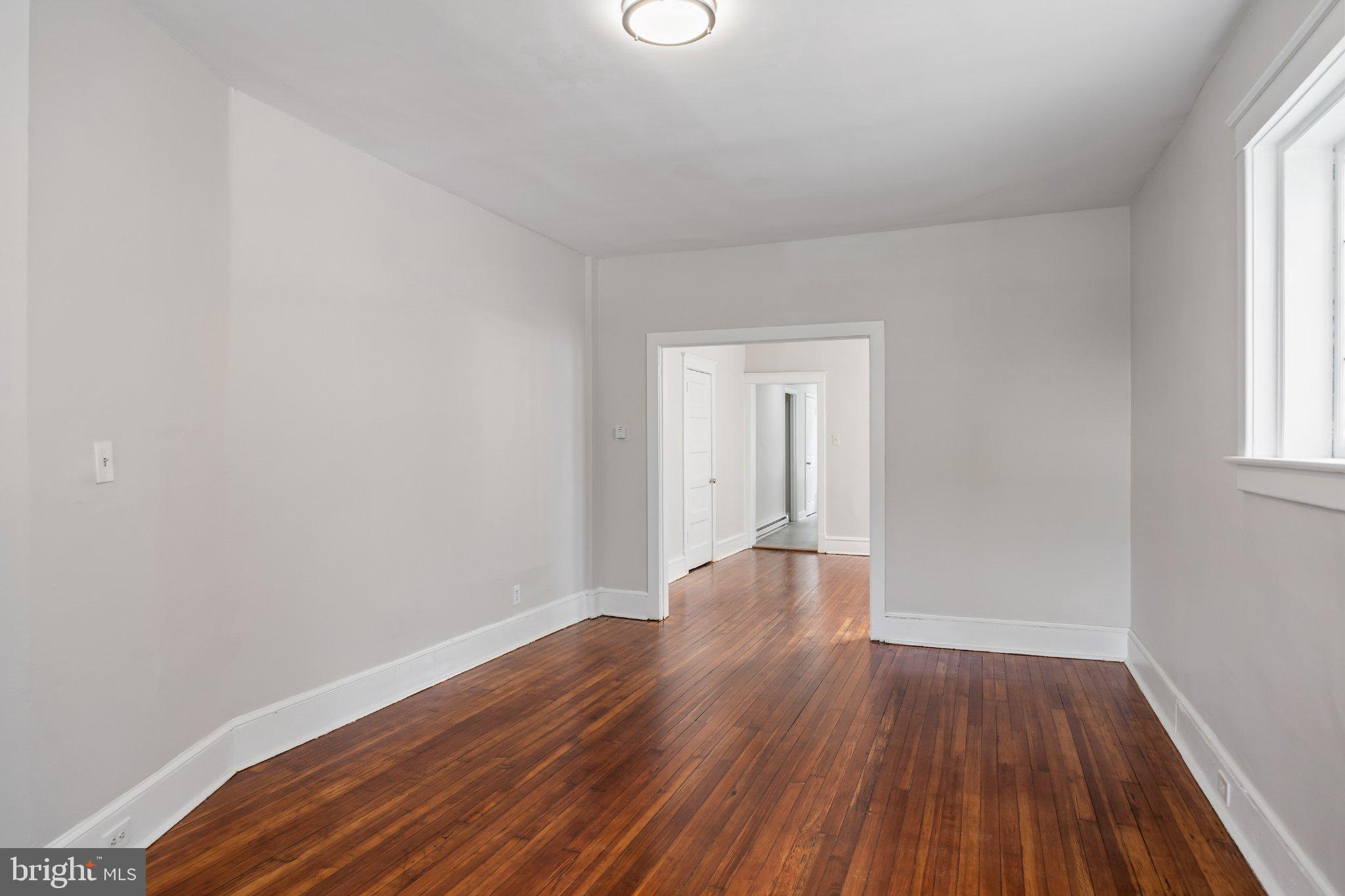 43 East 24th Street Chester, PA 19013 - Photo 6 of 39