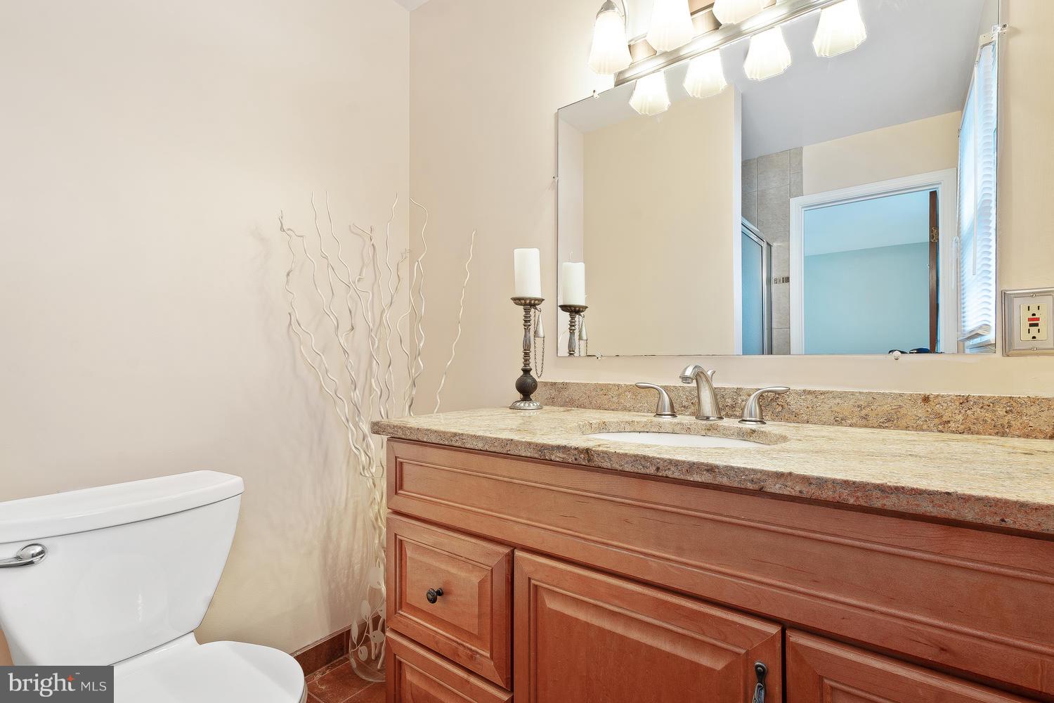 19108 Bloomfield Road Olney, MD 20832 - Photo 11 of 25 Master Bath