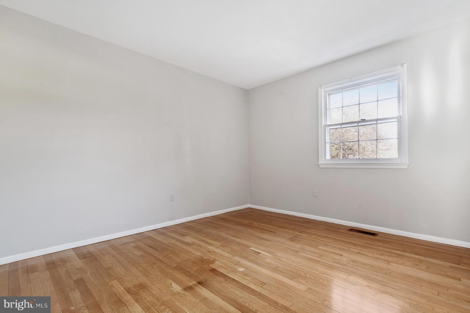 19108 Bloomfield Road Olney, MD 20832 - Photo 15 of 25 Bedroom #4
