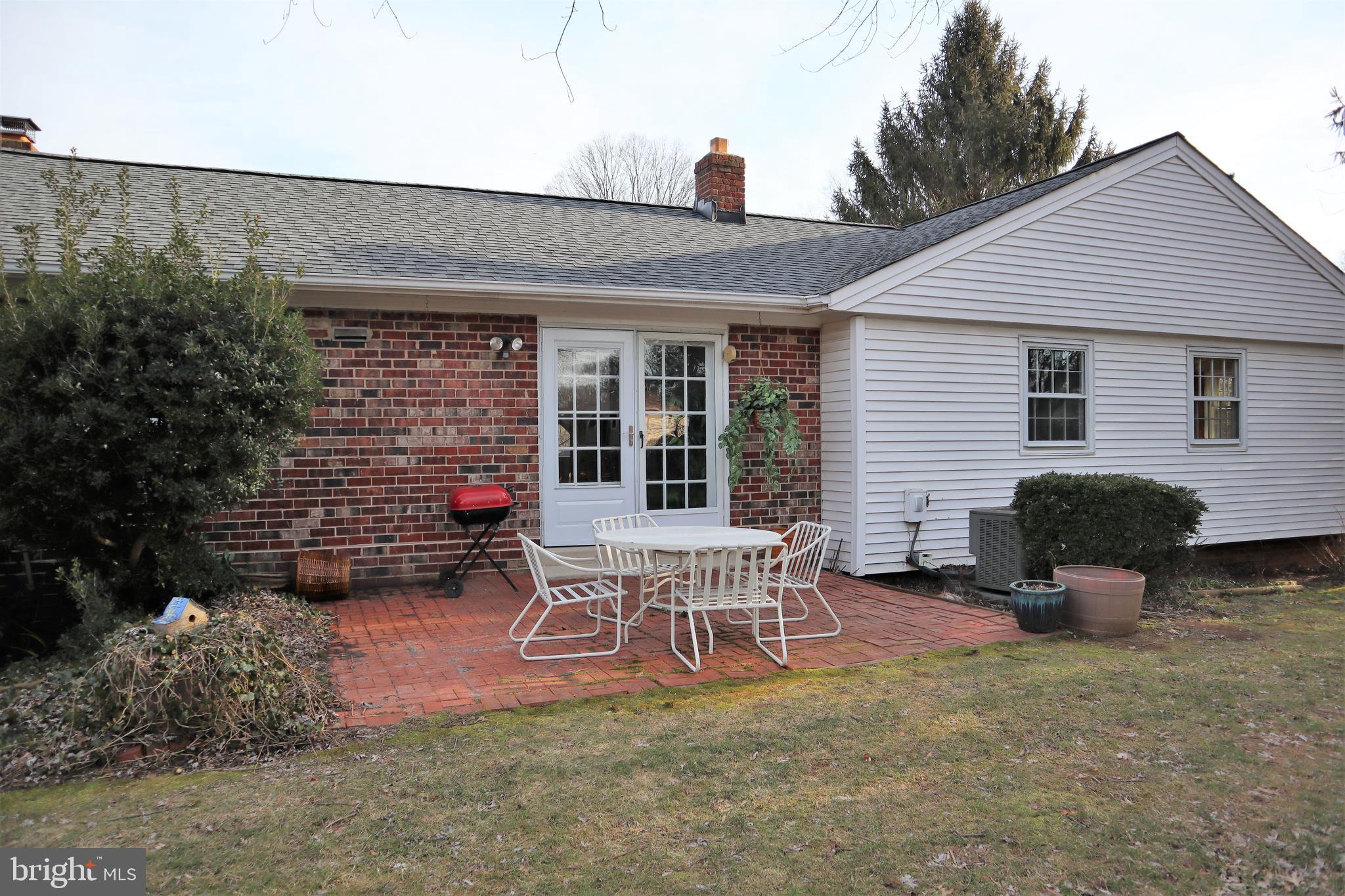 19108 Bloomfield Road Olney, MD 20832 - Photo 22 of 25 Back Patio