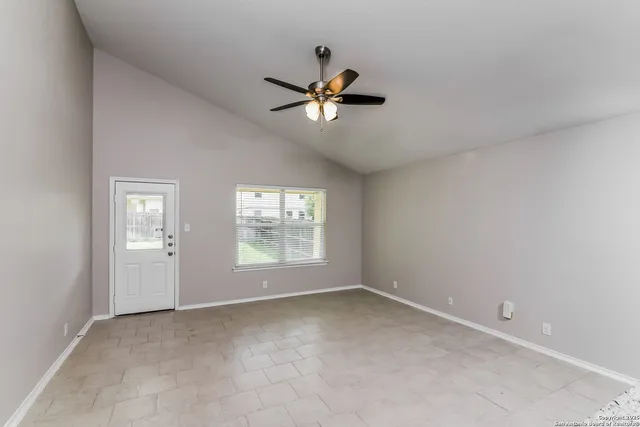 $1,545 | 15143 Cinnamon Teal, San Antonio, TX 78253