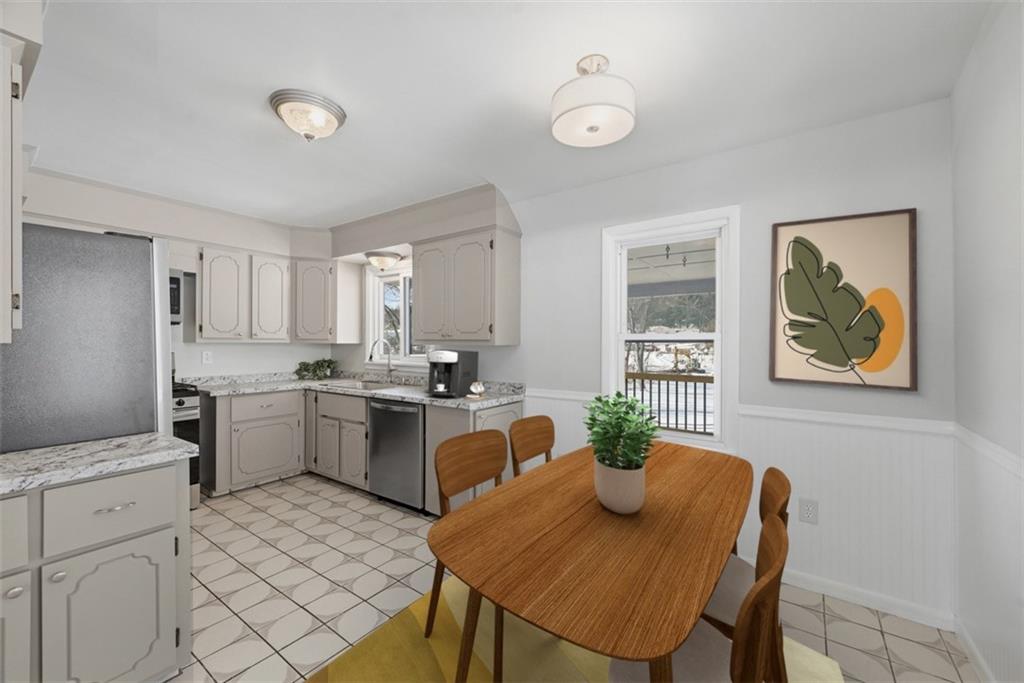 106 Maple Drive Valencia, PA 16059 - Photo 8 of 37