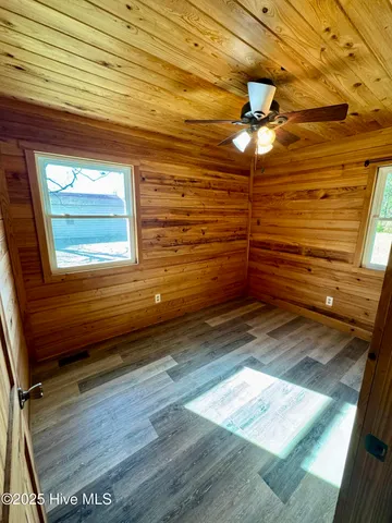 $220,000 | 3211 Crooked Run Road, Willard, NC 28478