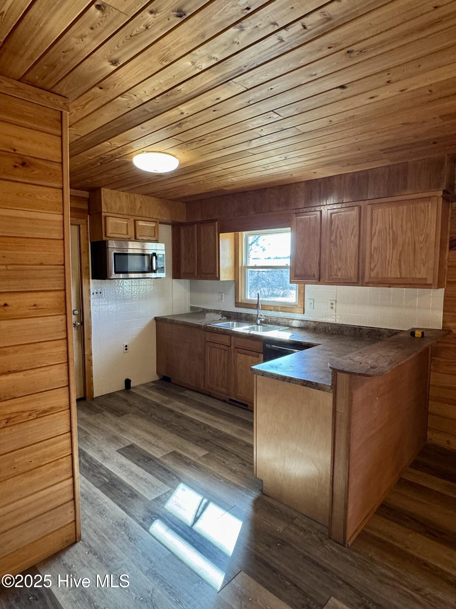 3211 Crooked Run Road Willard, NC 28478 - Photo 22 of 24 Kitchen