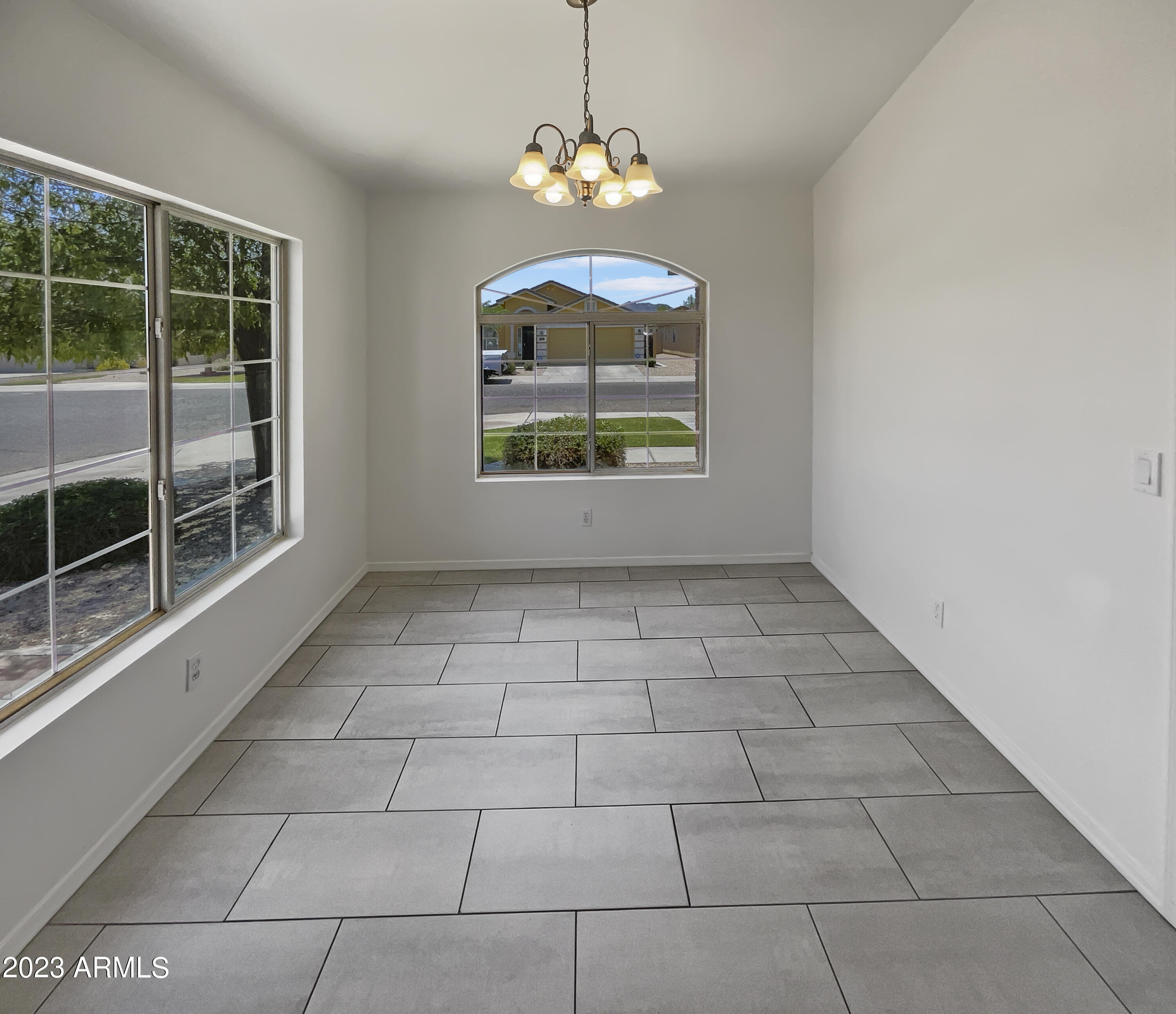 2744 West Grenadine Road Phoenix, AZ 85041 - Photo 13 of 27 listing_10
