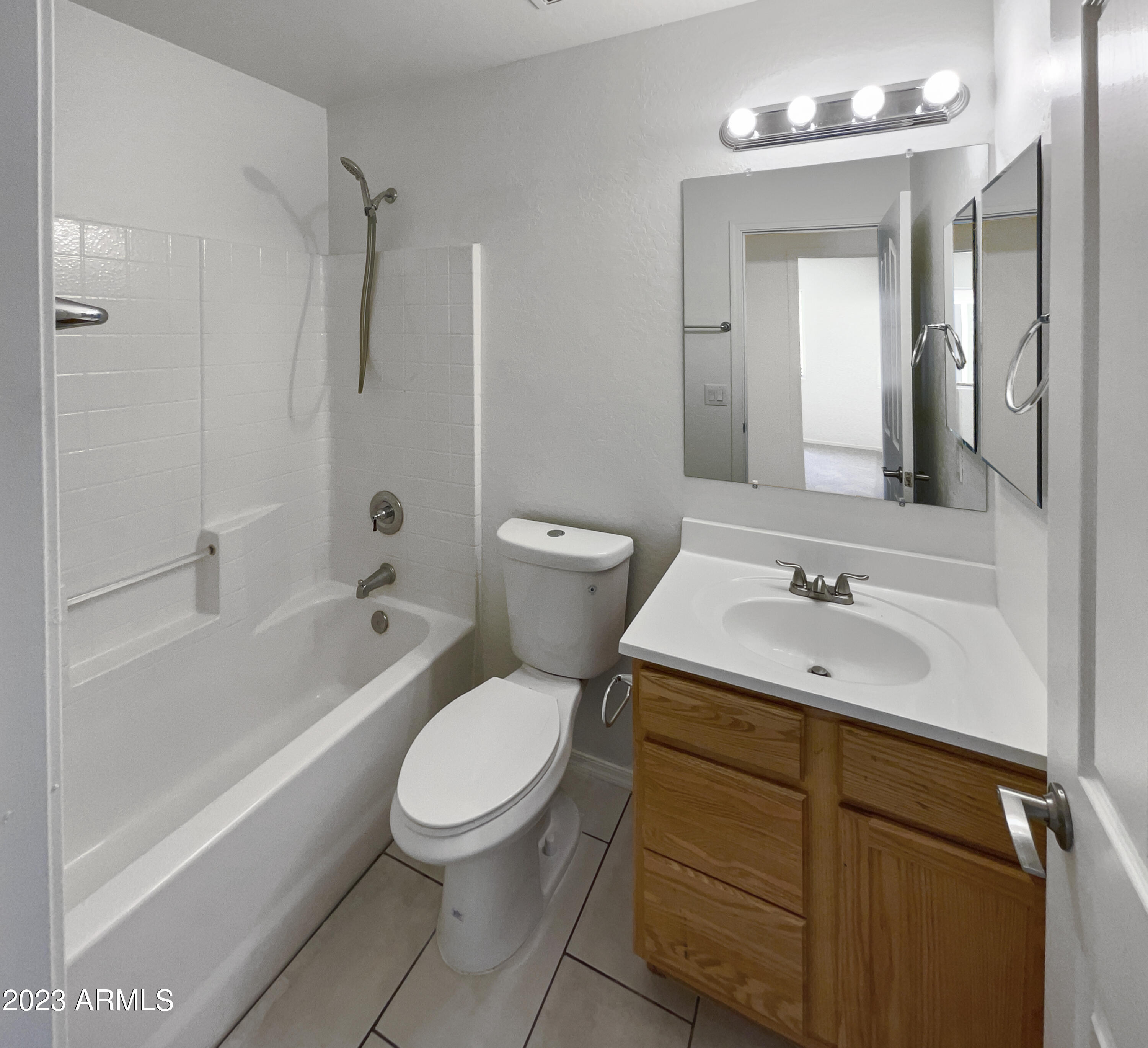 2744 West Grenadine Road Phoenix, AZ 85041 - Photo 20 of 27 listing_17