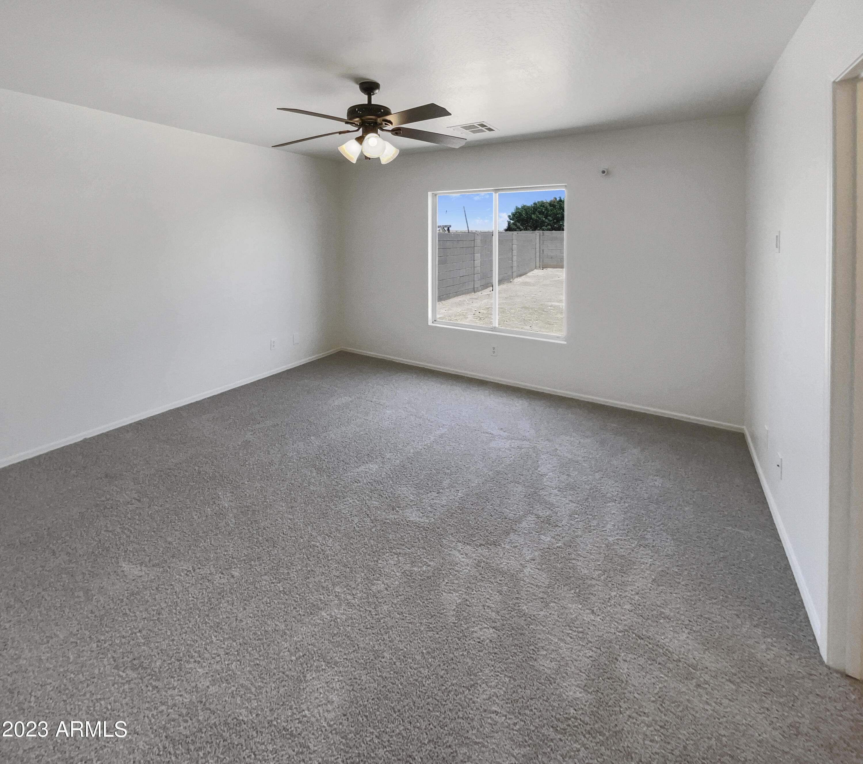 2744 West Grenadine Road Phoenix, AZ 85041 - Photo 5 of 27 listing_2