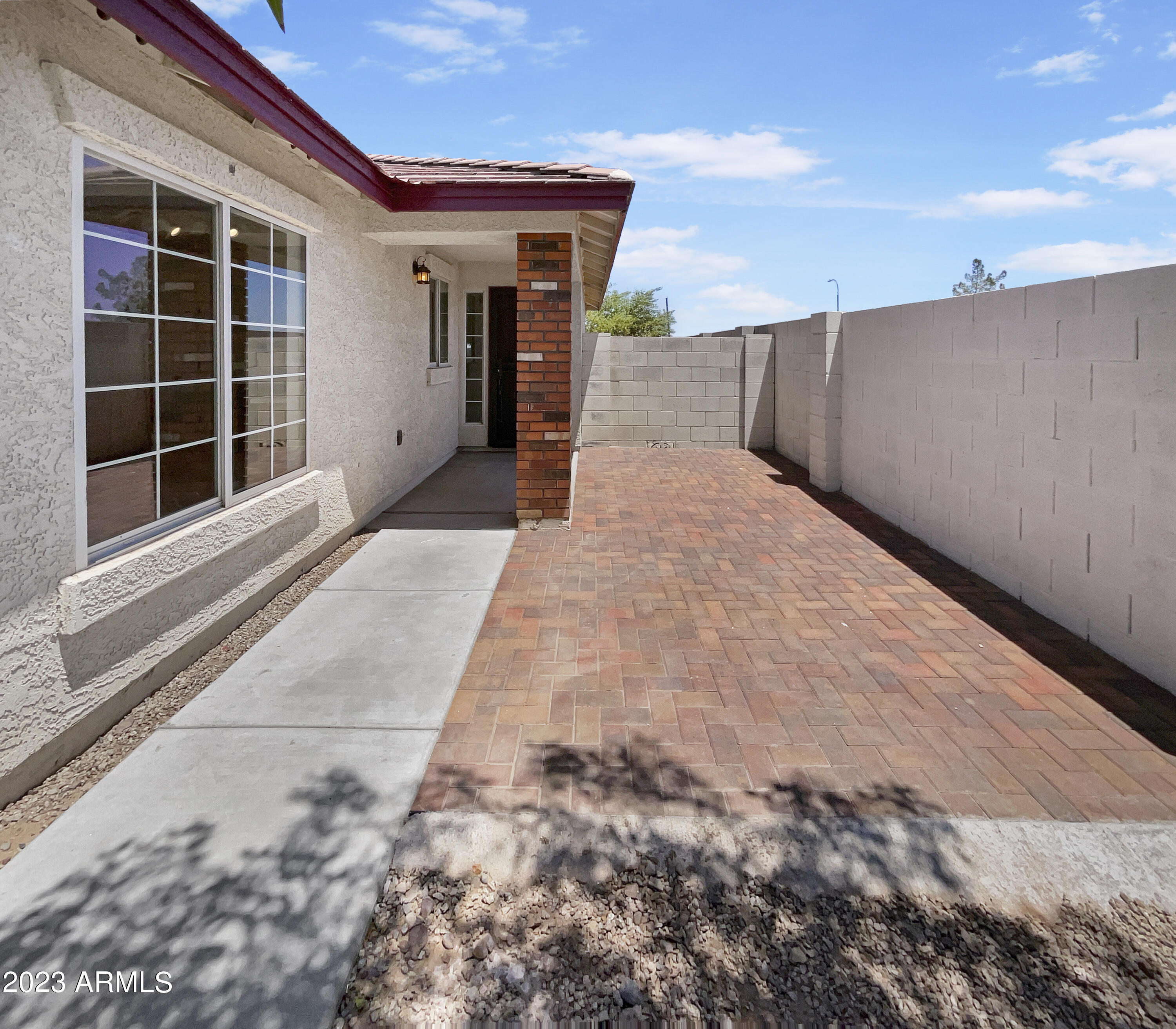2744 West Grenadine Road Phoenix, AZ 85041 - Photo 7 of 27 listing_4