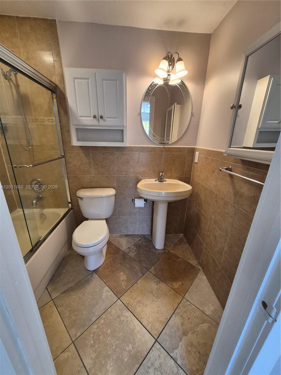 5653 Coconut Road West Palm Beach, FL 33413 - Photo 18 of 22