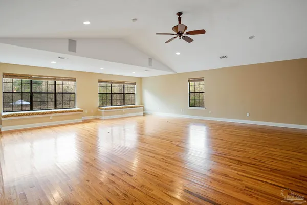 $470,000 | 1002 Daffin Road, Molino, FL 32577