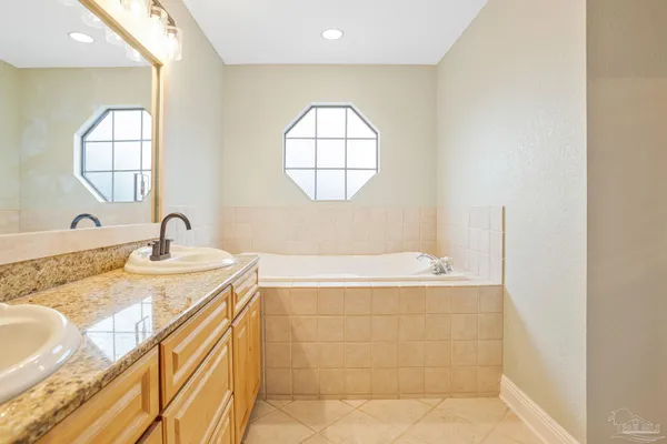 $470,000 | 1002 Daffin Road, Molino, FL 32577