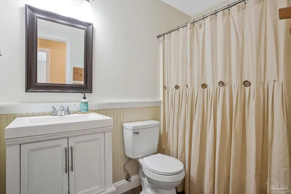 $470,000 | 1002 Daffin Road, Molino, FL 32577