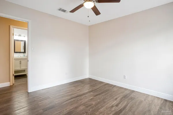 $470,000 | 1002 Daffin Road, Molino, FL 32577