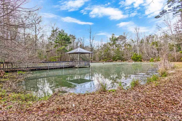 $470,000 | 1002 Daffin Road, Molino, FL 32577