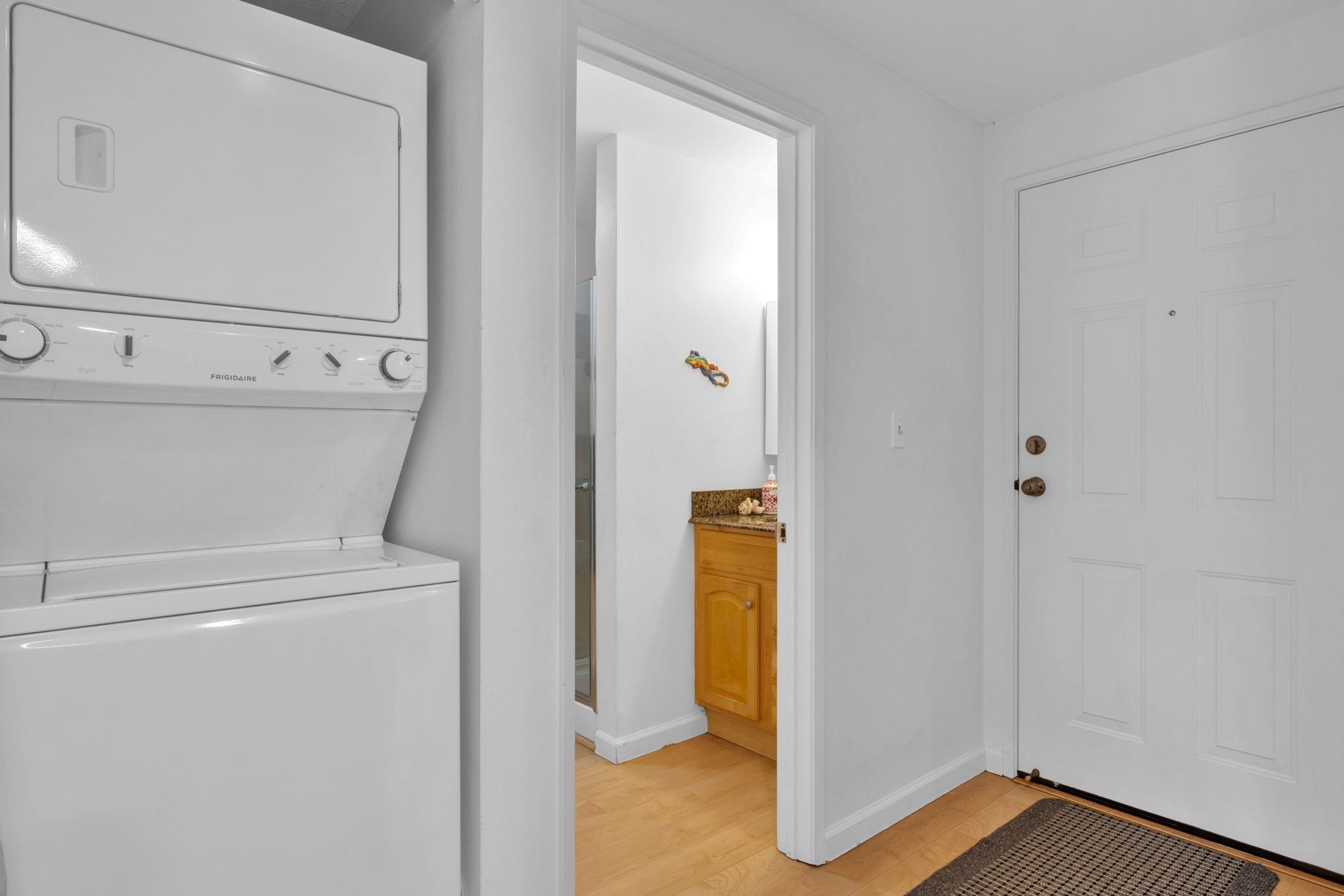 2747 South Kihei Road, Unit C205 Kihei, HI 96753 - Photo 21 of 49 a view of washer and dryer